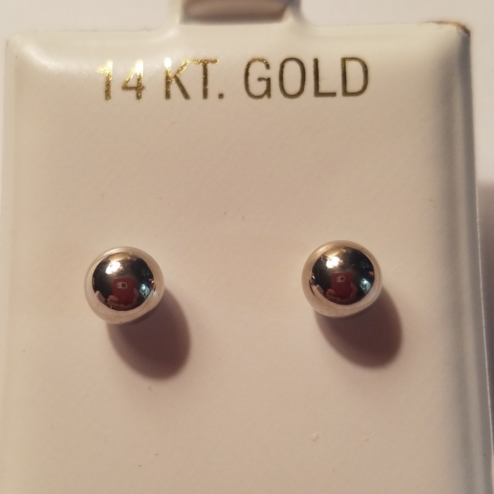 14k white gold ball stud
